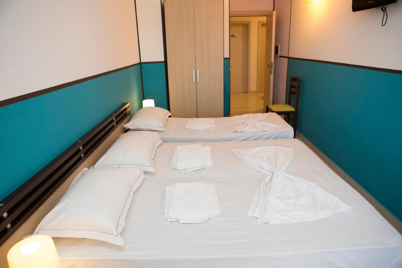 Hotel Vala ดูร์เรส ภายนอก รูปภาพ
